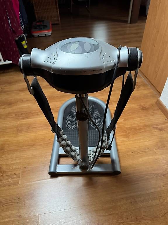 Dispositivi per massaggi: Vibromasseur corporel - plateforme vibrante – Usato da Genolier venduto da WalterBaumgartner 2