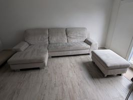 Sofa mit Hocker