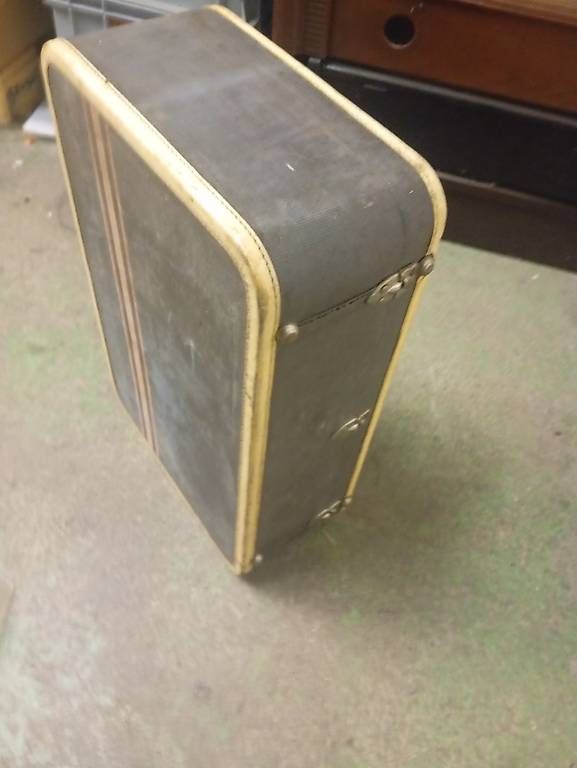 Valigie: Vintage Koffer – Usato da Basel venduto da Petergunn 3