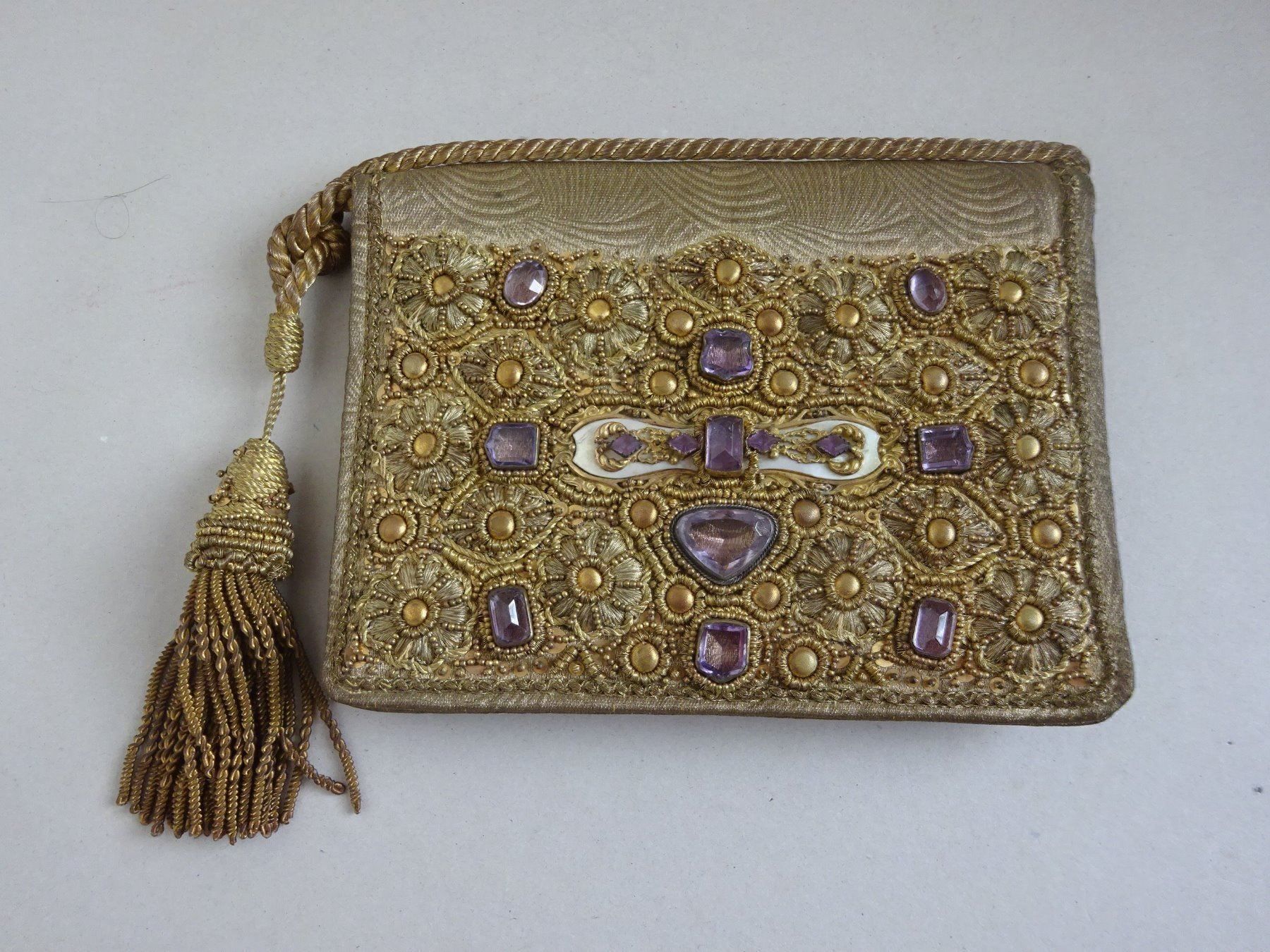 Borse da donna: Antiker Clutch mit Amethysten – Usato da Esslingen venduto da eintagammeer