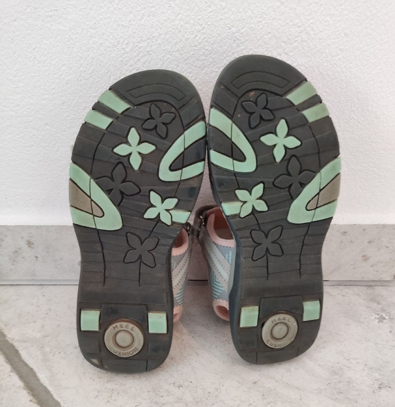 Scarpe per ragazze: KangaROOS Sandale Gr.31 – Usato da Chur venduto da Rodanisa 3