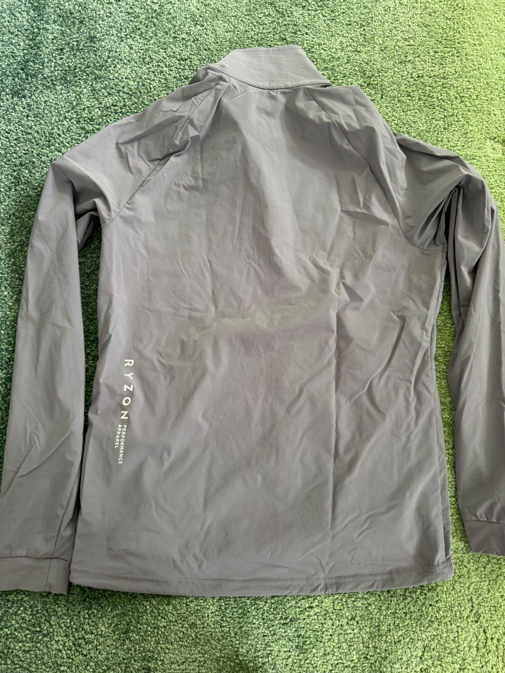 Giacche: Ryzon Spectra Series Running Softshell Jacket Men S – Usato da Bern venduto da Mindz 2