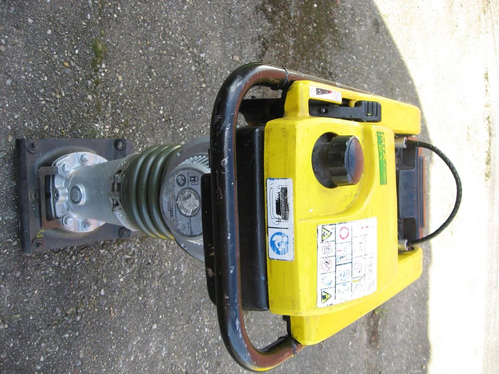 WACKER NEUSON BS 60-2 JG 11.2011.KG 66 AB SERVICE LÄUFT GUT (Gebraucht ...