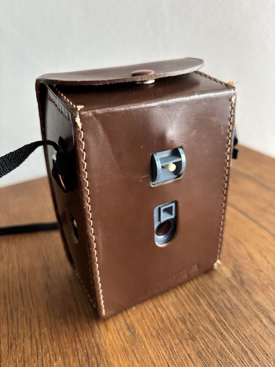 Kodak Fotocamera: Camera Kodak Brownie Starflash – Difettoso da Villeneuve VD venduto da sim_q5hp 6