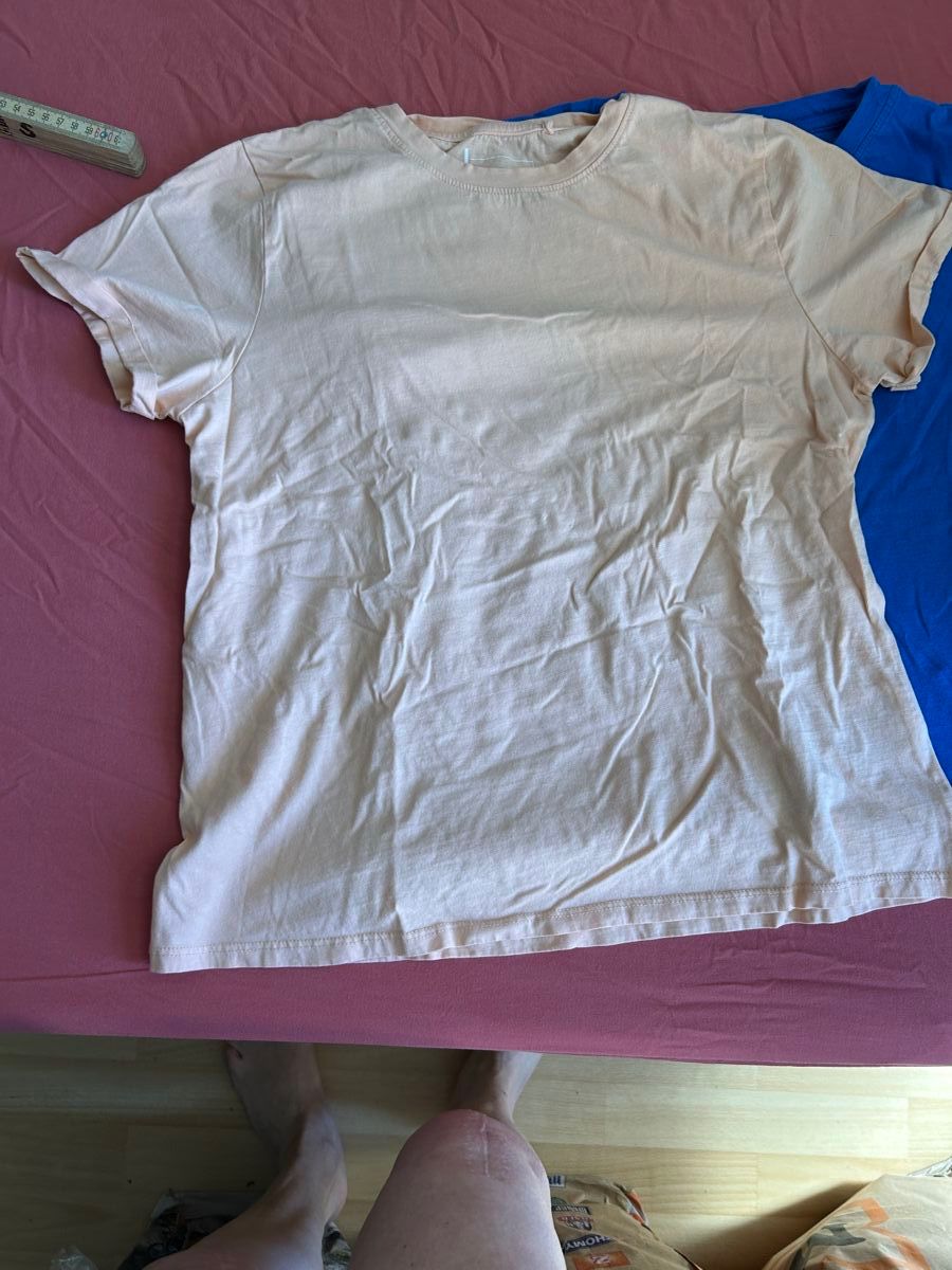 T-shirt: 2 verschieden farbige T-Shirt – Usato da Rüti ZH venduto da Masken 1