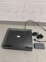 Pro-Ject Essential audiophiler Plattenspieler mit Verstärker