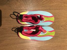 Schwimm schuhe/Wasser schuhe Gr. 27