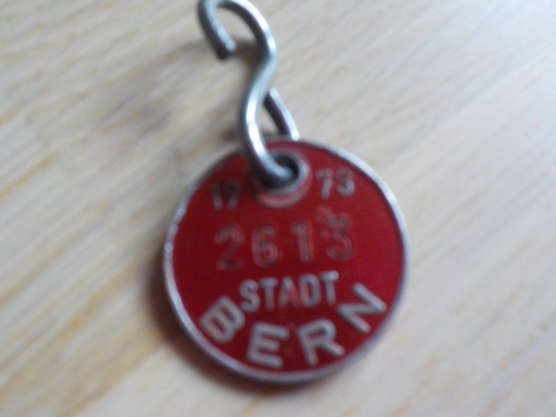 Medaglie: alte Hundemarke (2) – Usato da Muri b. Bern venduto da Ricardoverkauf