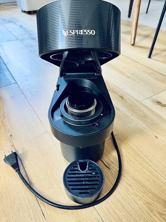 Nespresso Macchine per caffè & Macchine per espresso: Nespresso Vertuo Pop noire - Ensemble complet – Usato da Lutry venduto da ste_6zz7 2