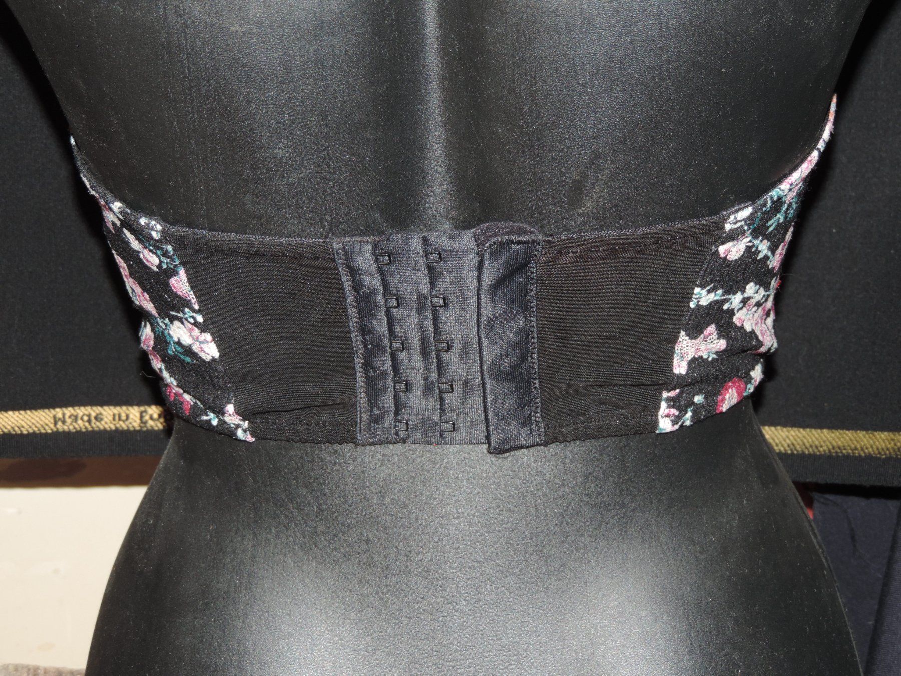 Altra biancheria intima: soutien gorge noir à fleurs – Nuovo (secondo la descrizione) da Genève venduto da Axelle333 6