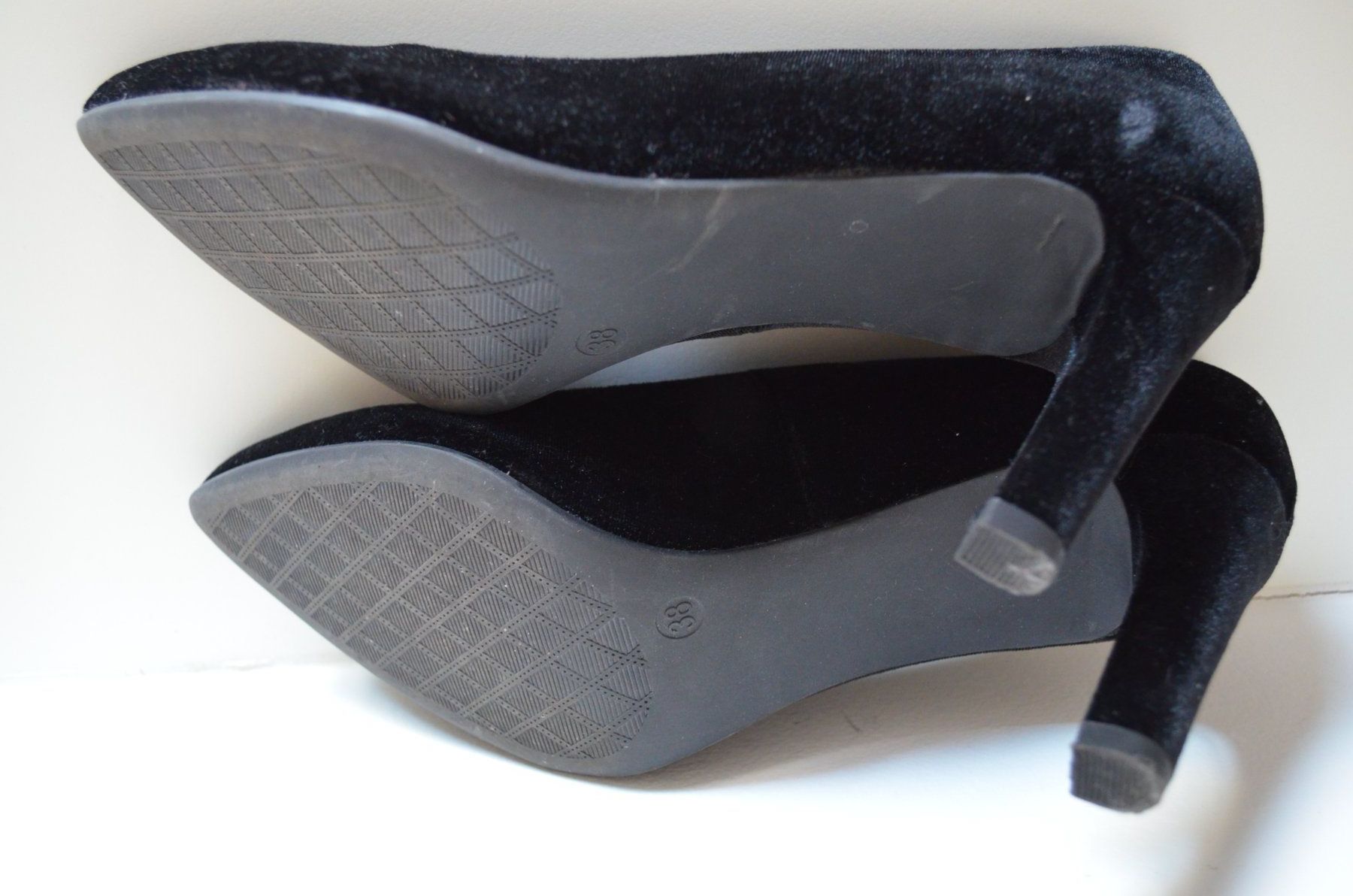 Graceland Scarpe da donna: Pumps Samt schwarz – Usato da Locarno venduto da DarjaRonco 3