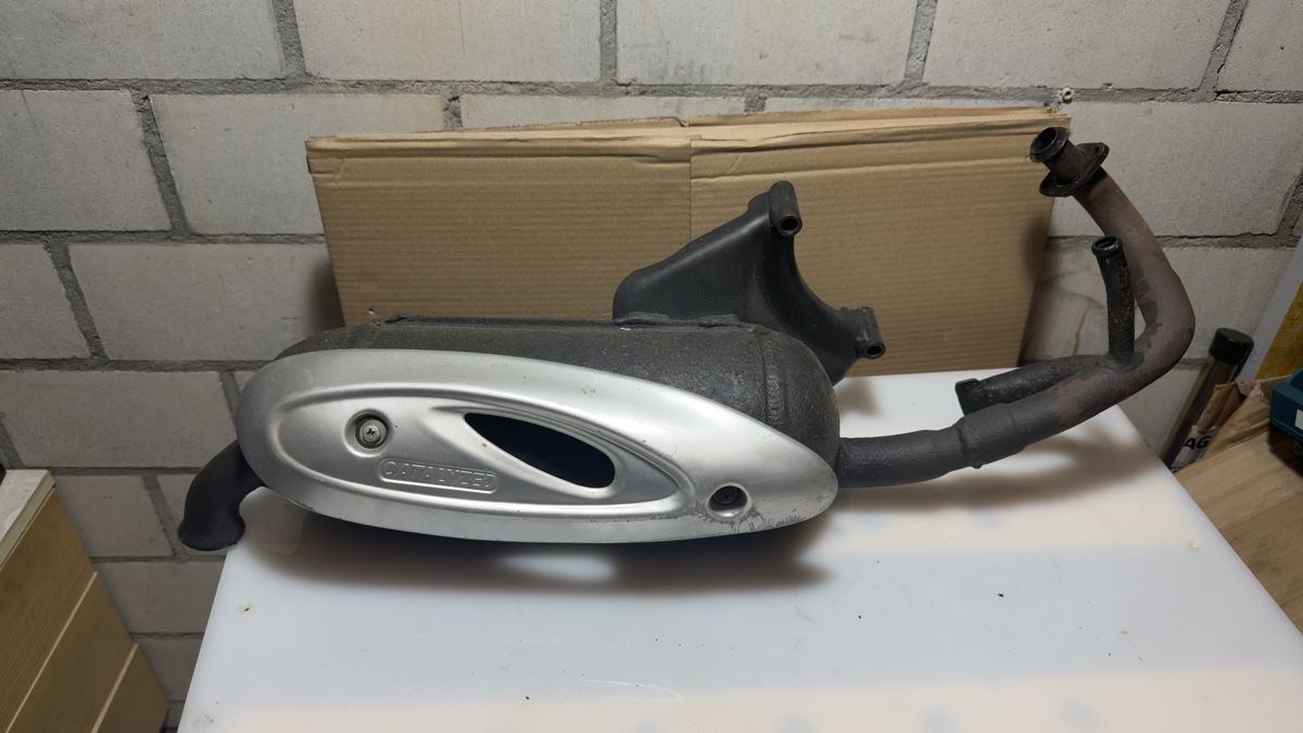 Piaggio Sistemi di scarico: Auspuff Piaggio  – Usato da Bern venduto da cuprarcdc