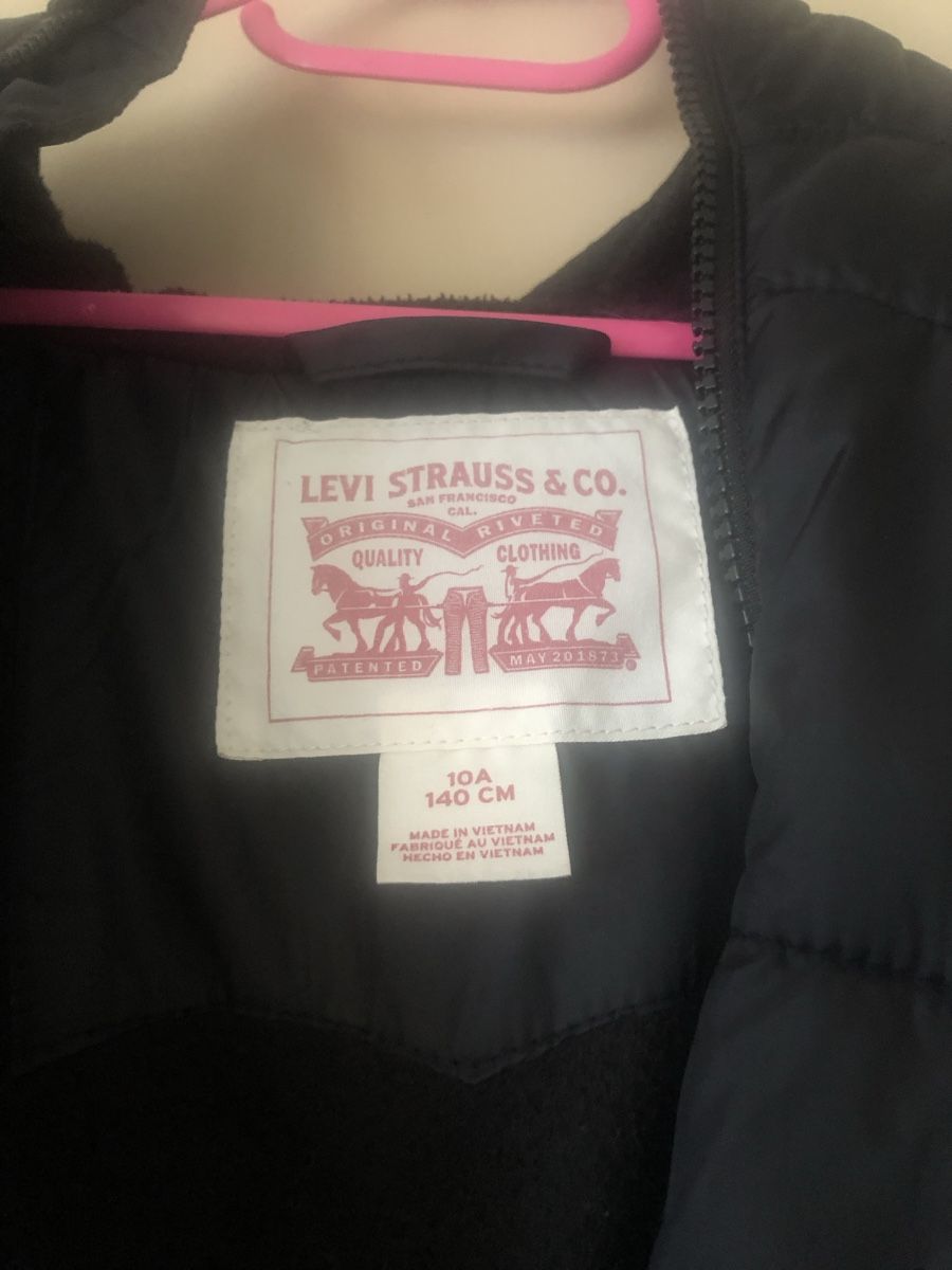 Levi's Giacche & Cappotti: Boys Levi’s winter jacket in size 140. – Usato da Freienwil venduto da Nompumelelo 4