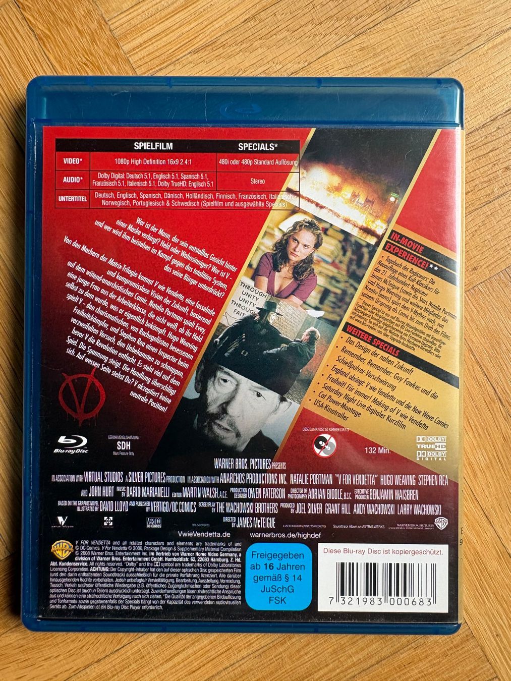 Tutti i DVDs: V wie Vendetta - V for Vendetta - Blu-ray – Nuovo (secondo la descrizione) da Zürich venduto da Malcom 2