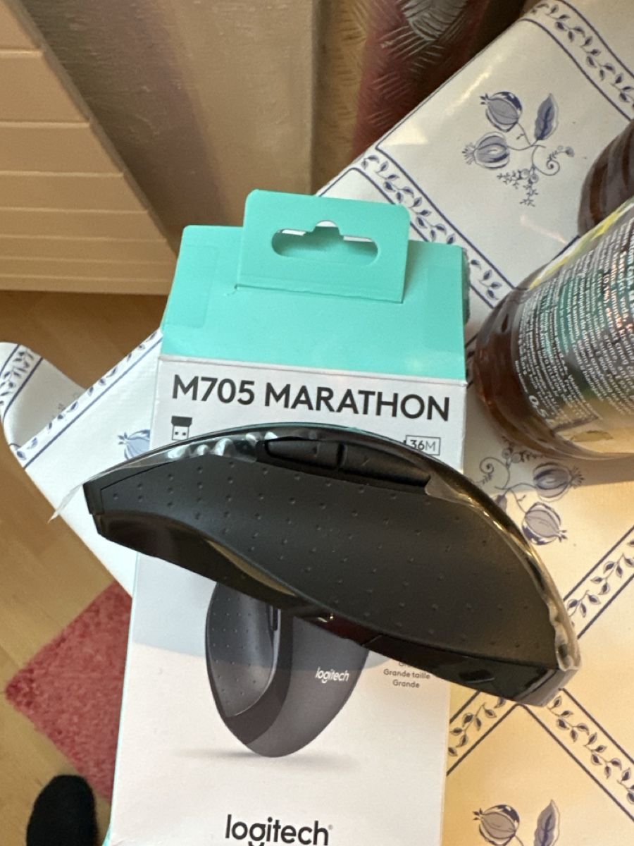 Logitech Mouse: Logitech M705 Marathon Maus schwarz neuwertig – Nuovo (secondo la descrizione) da Lotzwil venduto da Jonnybgoode 2