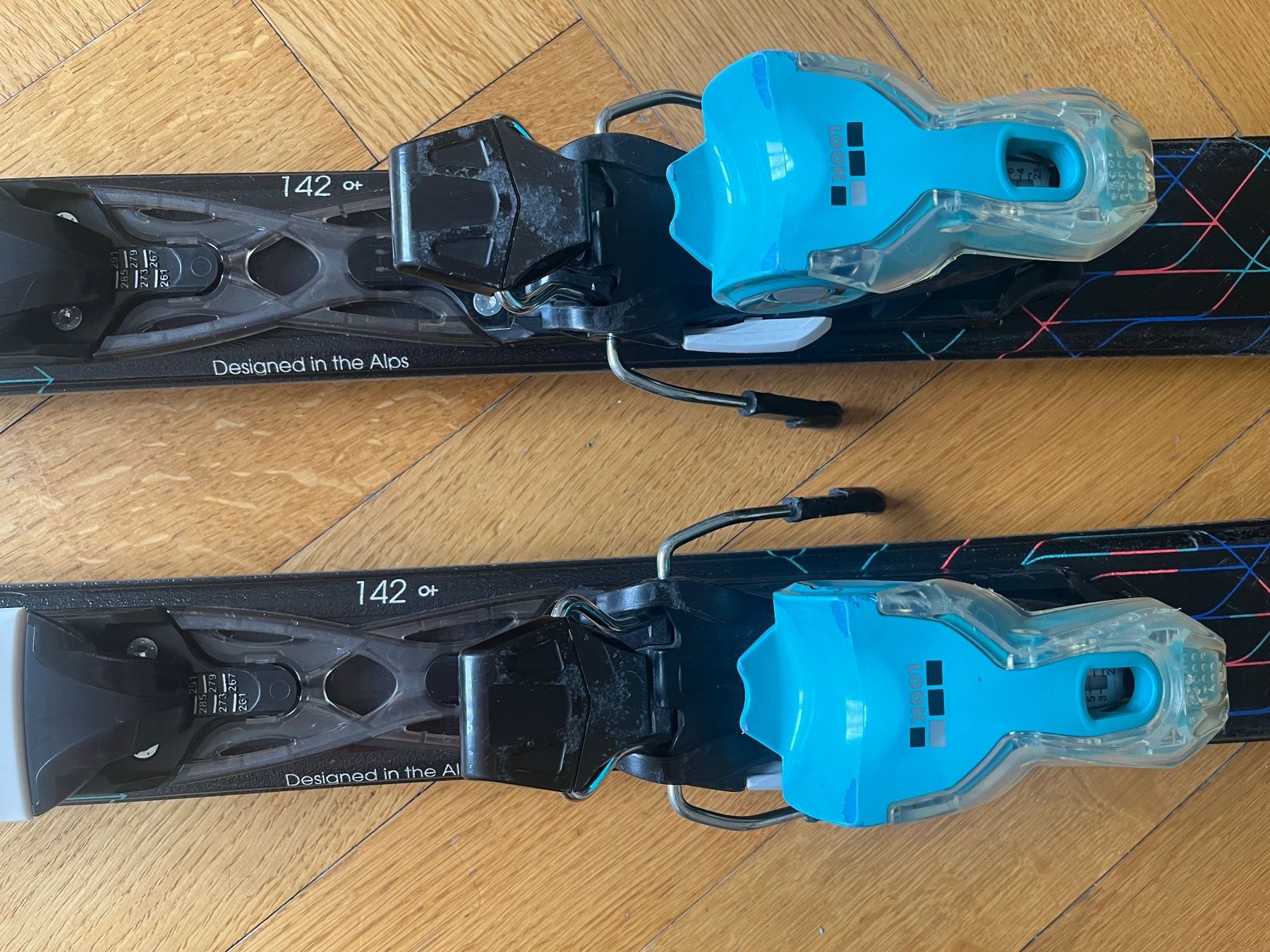 Rossignol Sci: Rossignol Attraxion skis, taille 142 cm – Usato da Genève venduto da natalie1_5 4