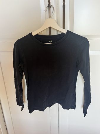 T-shirt noir manches longues Uniqlo Taille S