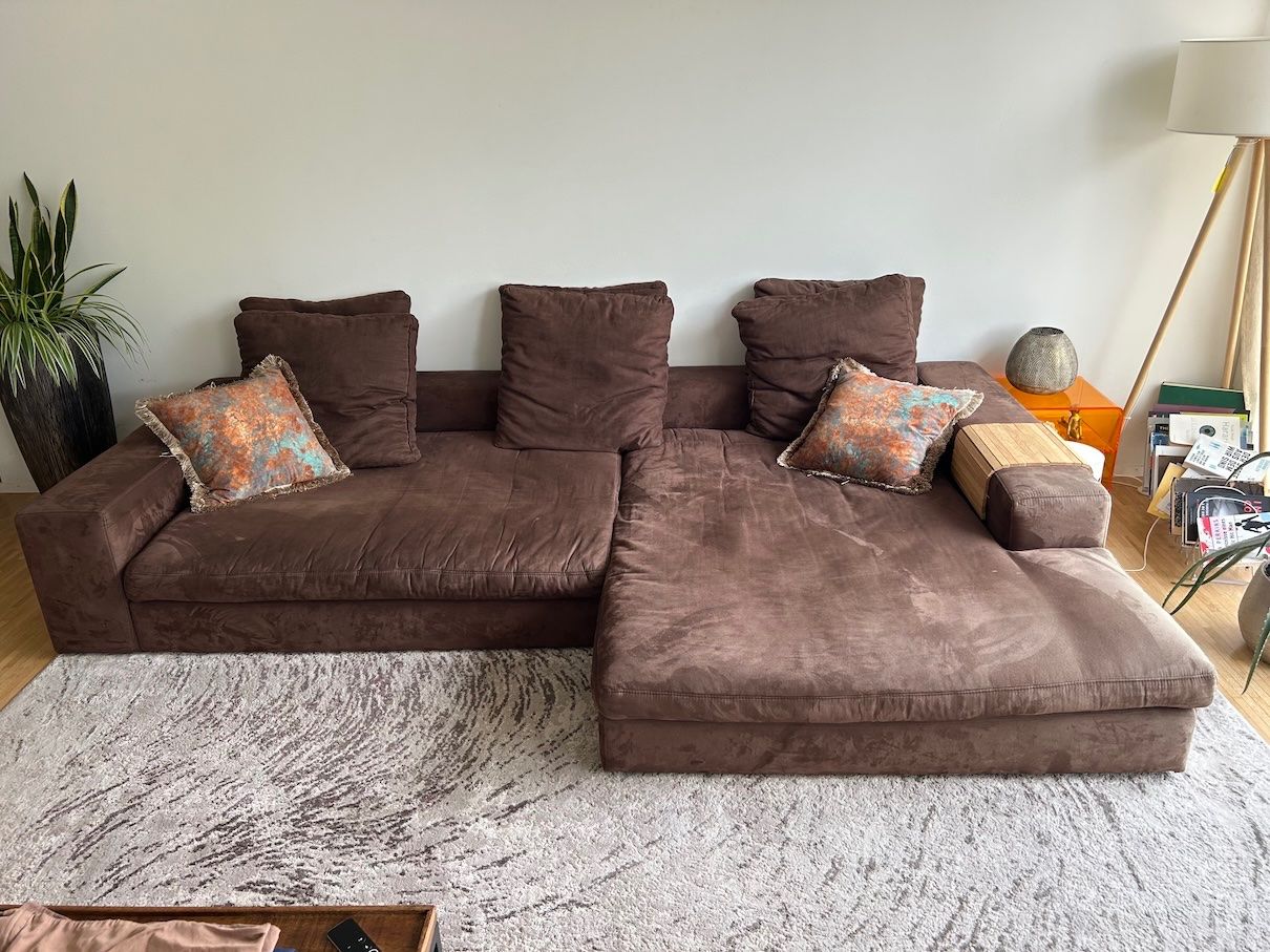 Divani: Bequemes tiefliegendes Sofa L-Form – Usato da Zürich venduto da Arthi 1