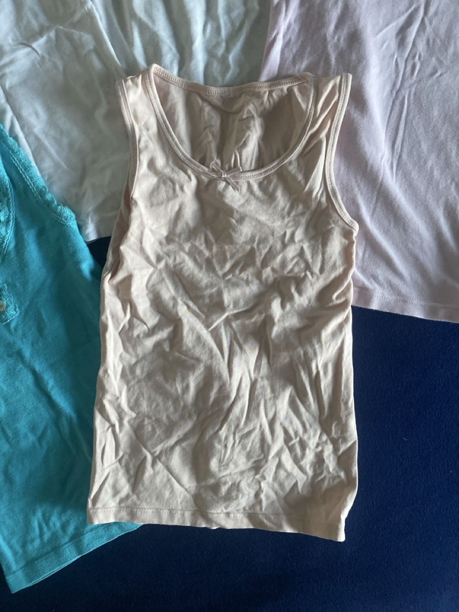 Lotti & Set di vestiti: 5 Unterhemden /Leibchen Mädchen Grösse 110/116 Sommer – Usato da Zürich venduto da sar_7s87 2