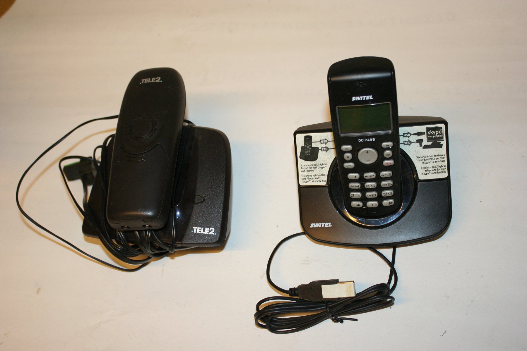 Telefone: DECT Telefone Switel DCIP495 und Tele2 – Gebraucht aus Hinwil von ilon13