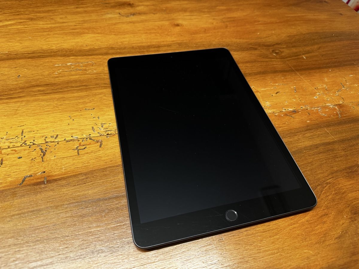 Apple Tablet PC: Apple iPad 8 Gen. 32GB – Usato da Glattfelden venduto da Dani_Tanner 1