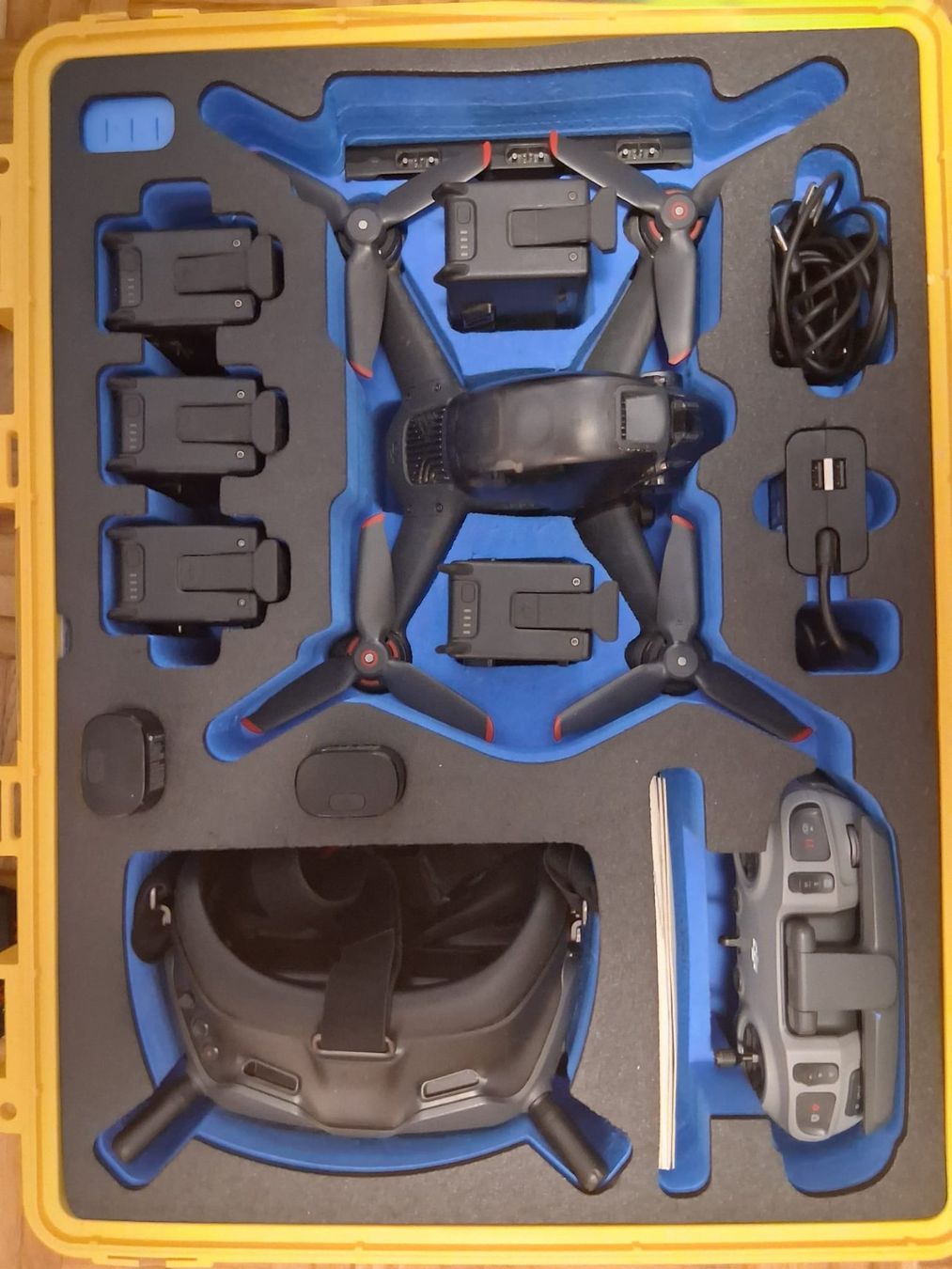 DJI RC Modellbau: DJI FPV Combo mit Outdoorkoffer – Gebraucht aus Rheineck von egl_5fwq