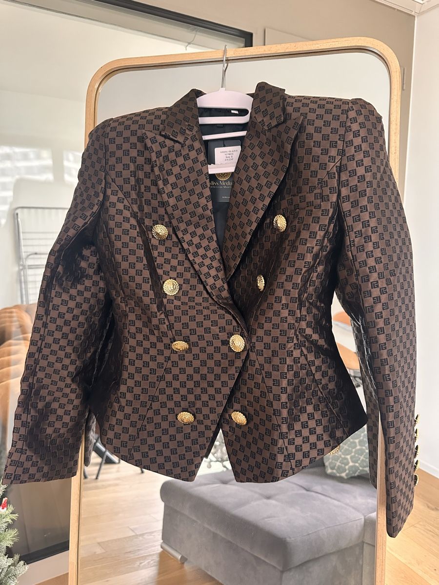 Vestes: Blazer brown – Neuf (Voir description) à Zürich par fed_vh9n