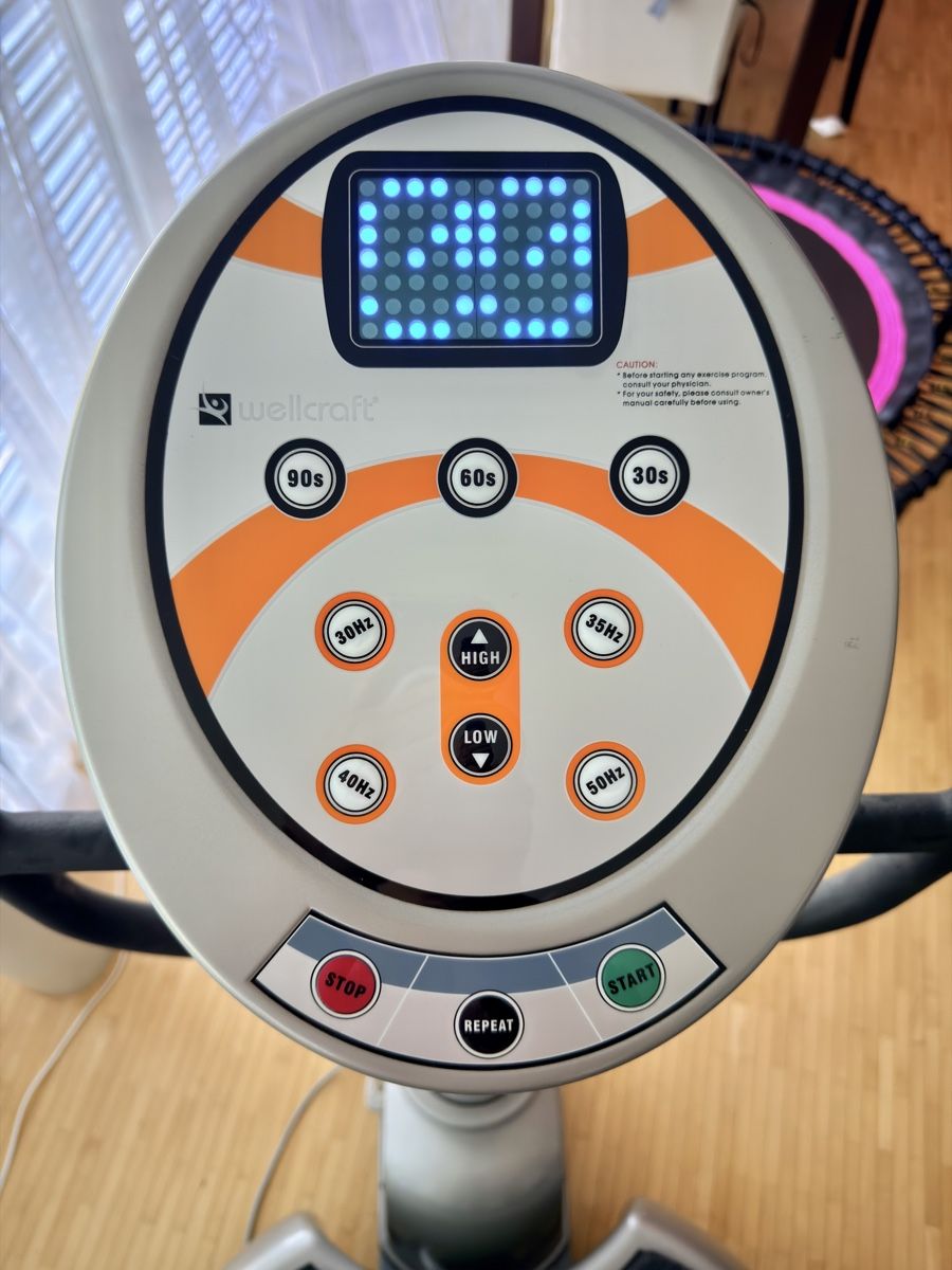 Wellcraft Hometrainer: Vibrationsplatte (Power Plate like) – Gebraucht aus Horgen von roligraf 1