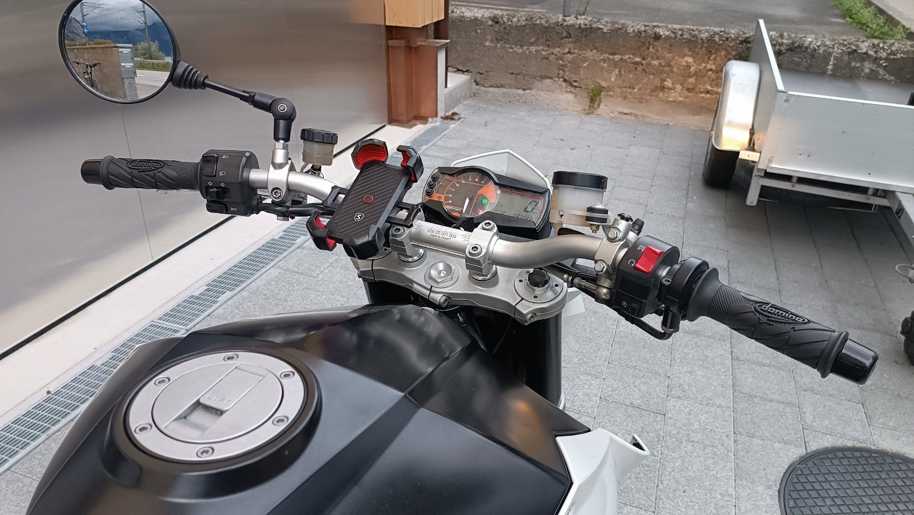 KTM Strada: KTM 990 Superduke Rottweiler – Usato da Flüelen venduto da Iwi5 5