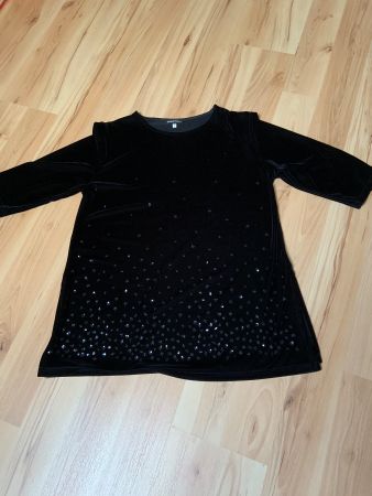 Pull velours  noir avec paillettes