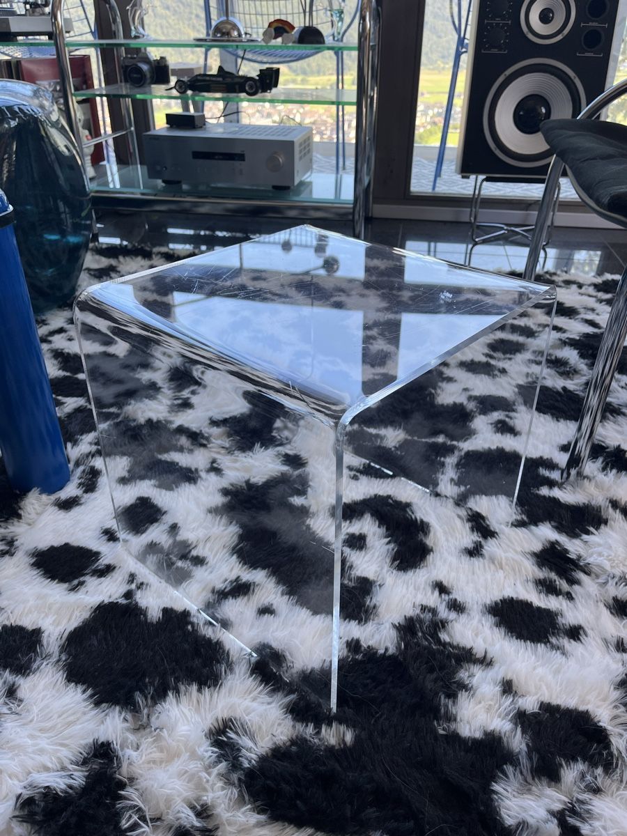Tische: Plexi Glas tich. Plexiglastisch – Gebraucht aus Stans von Bridges_Vintage 4