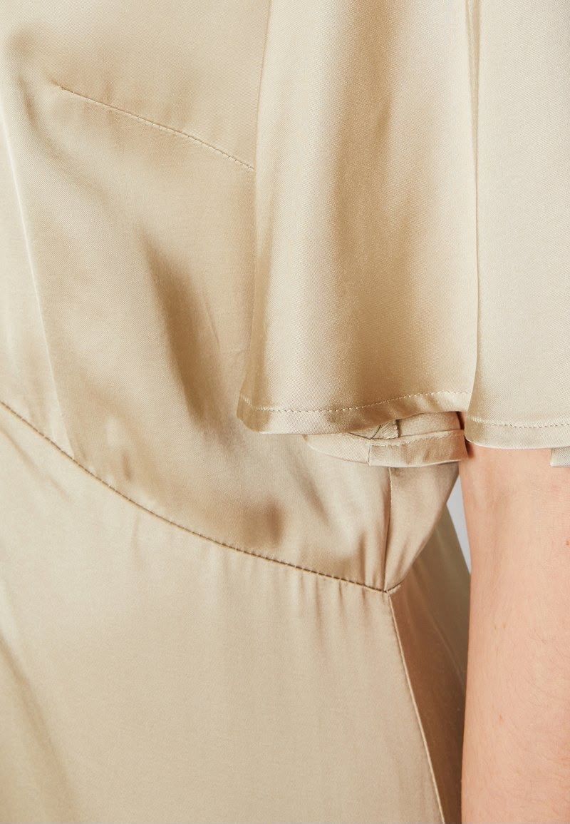 Esprit Robes: Robe soirée dorée longue – Neuf avec emballage d'origine à Montreux par iza_peche8 4