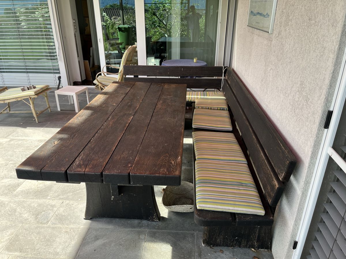 Panchine: Massive Holz Bankgruppe / Tisch – Usato da Meggen venduto da Ricardofrank 1