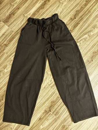 Damen Hose von Zara schwarz Grösse S 