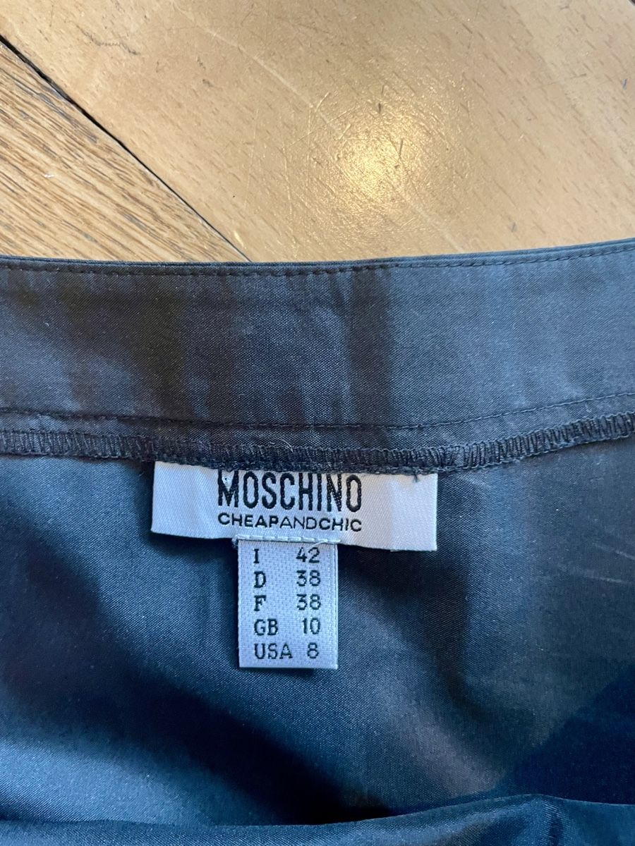Moschino Jupes: Schwarzes Rock Moschino 100% Seide  – D'occasion à Zürich par Willy_Wonka 1