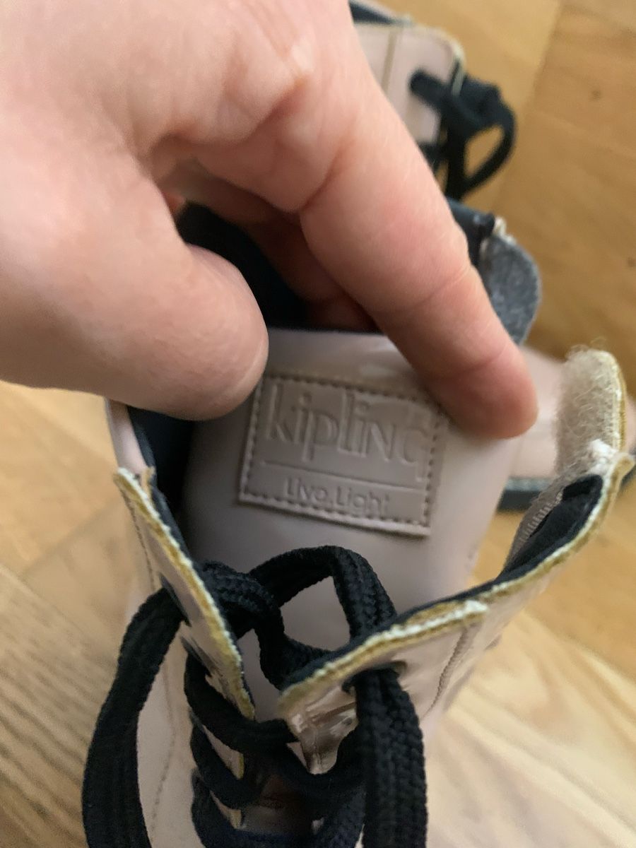 Scarpe per ragazze: Herbstschuhe Mädchen Grösse 34 – Usato da Ostermundigen venduto da des_t9vv 2