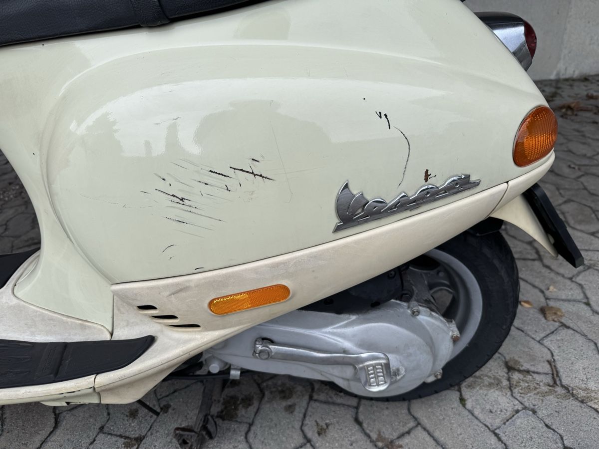 Piaggio Scooters: Piaggio vespa et2 nos mofa scooter – Defekt aus Vevey von Chupita-met 3