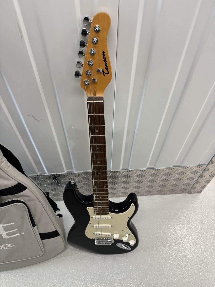 Strumenti musicali: Guitare Tenson strat – Usato da Corbeyrier venduto da ant_2r6l 1