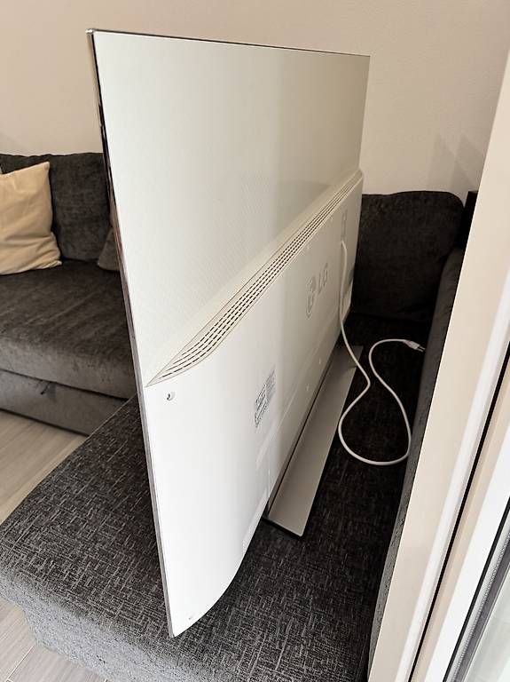 LG Televisori: Vendo TV Oled LG 55" – Usato da Locarno venduto da Ldias-1712 2