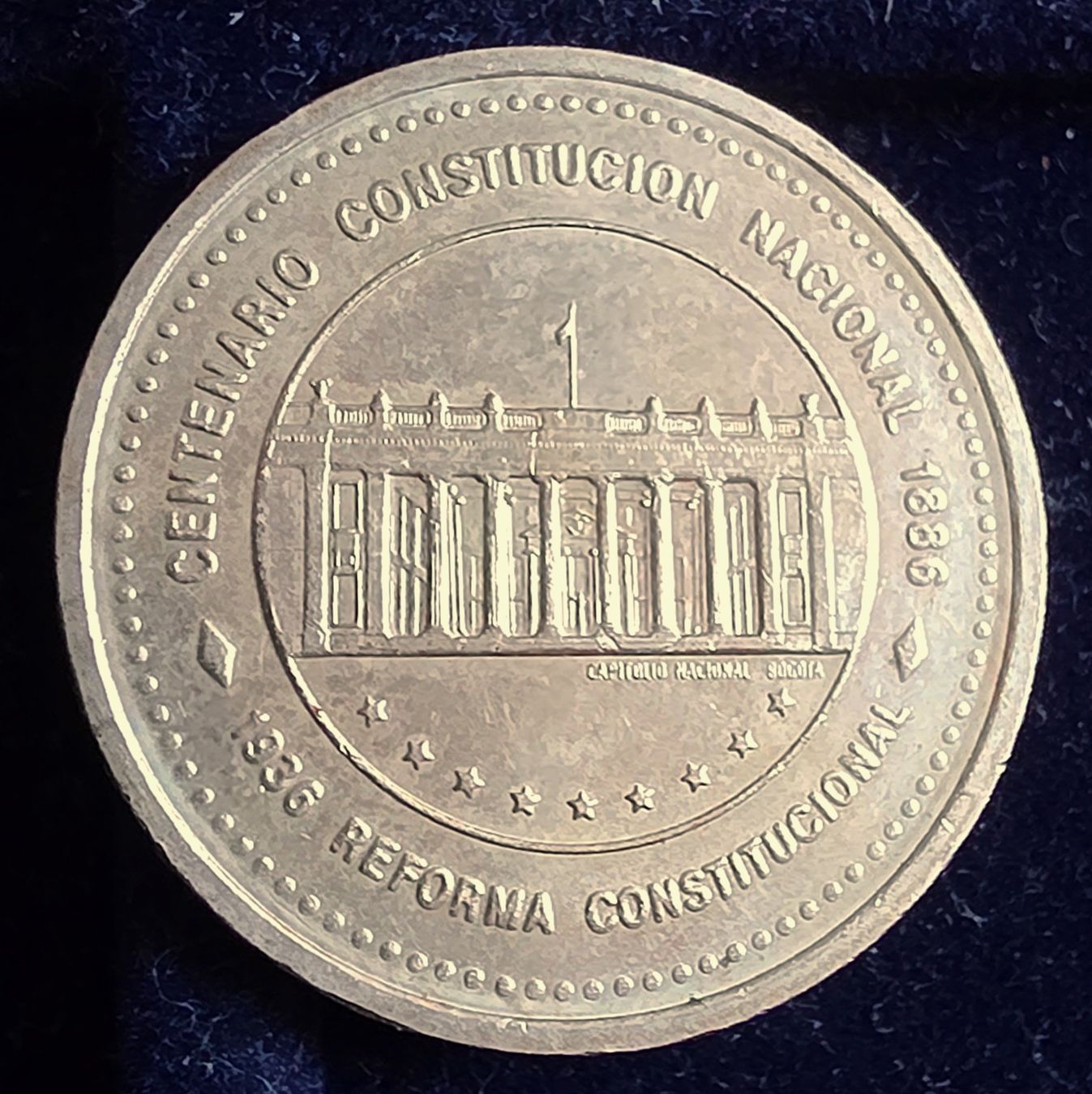Tutti le monete: KOLUMBIEN 50 PESOS 1987 – Usato da winterthur venduto da CoinPassion