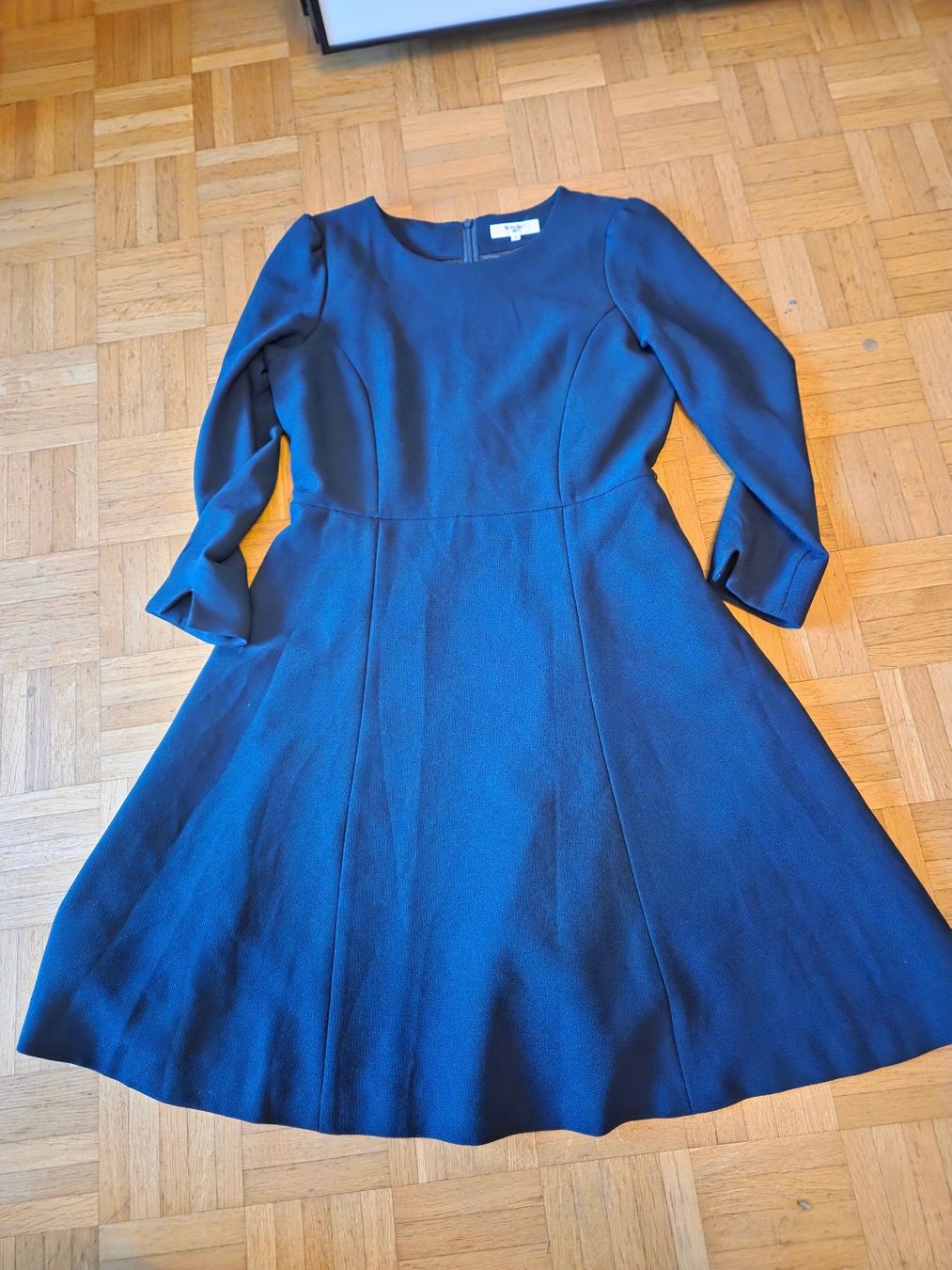 Robes: Kleid Gr. M – D'occasion à Basel par grandfamily