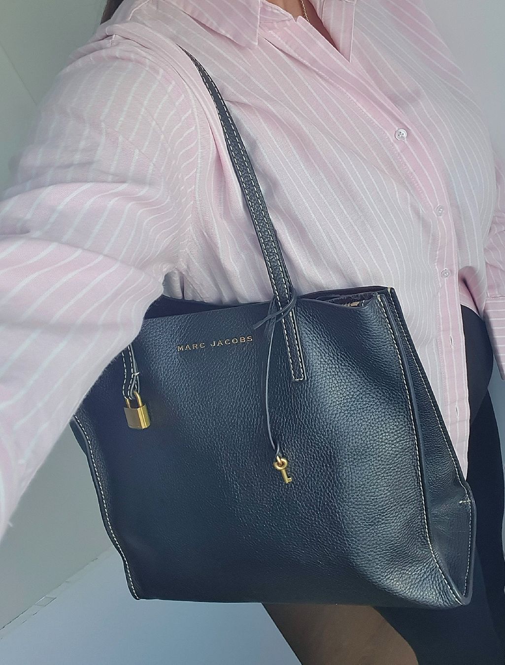 Marc Jacobs Borse da donna: Marc Jacobs Leder Cadena Padlock Tote Bag Handtasche – Usato da Niederteufen venduto da Mira_72 6