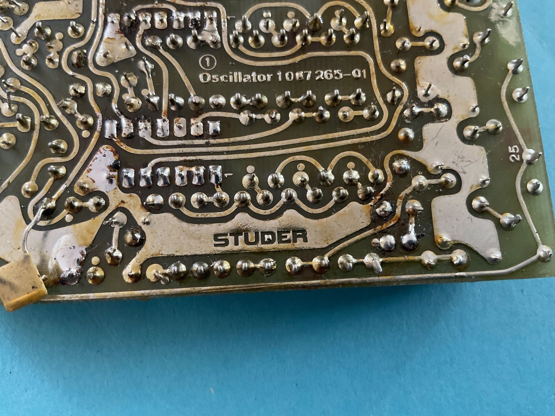 Studer Apparecchi a nastro: Studer  Oscillator 1.067 265  01 – Usato da Langenthal venduto da RronJora 2
