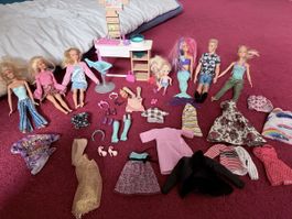 Barbie Puppen mit Zubehör und Spielzeug abgebildeter Zustand
