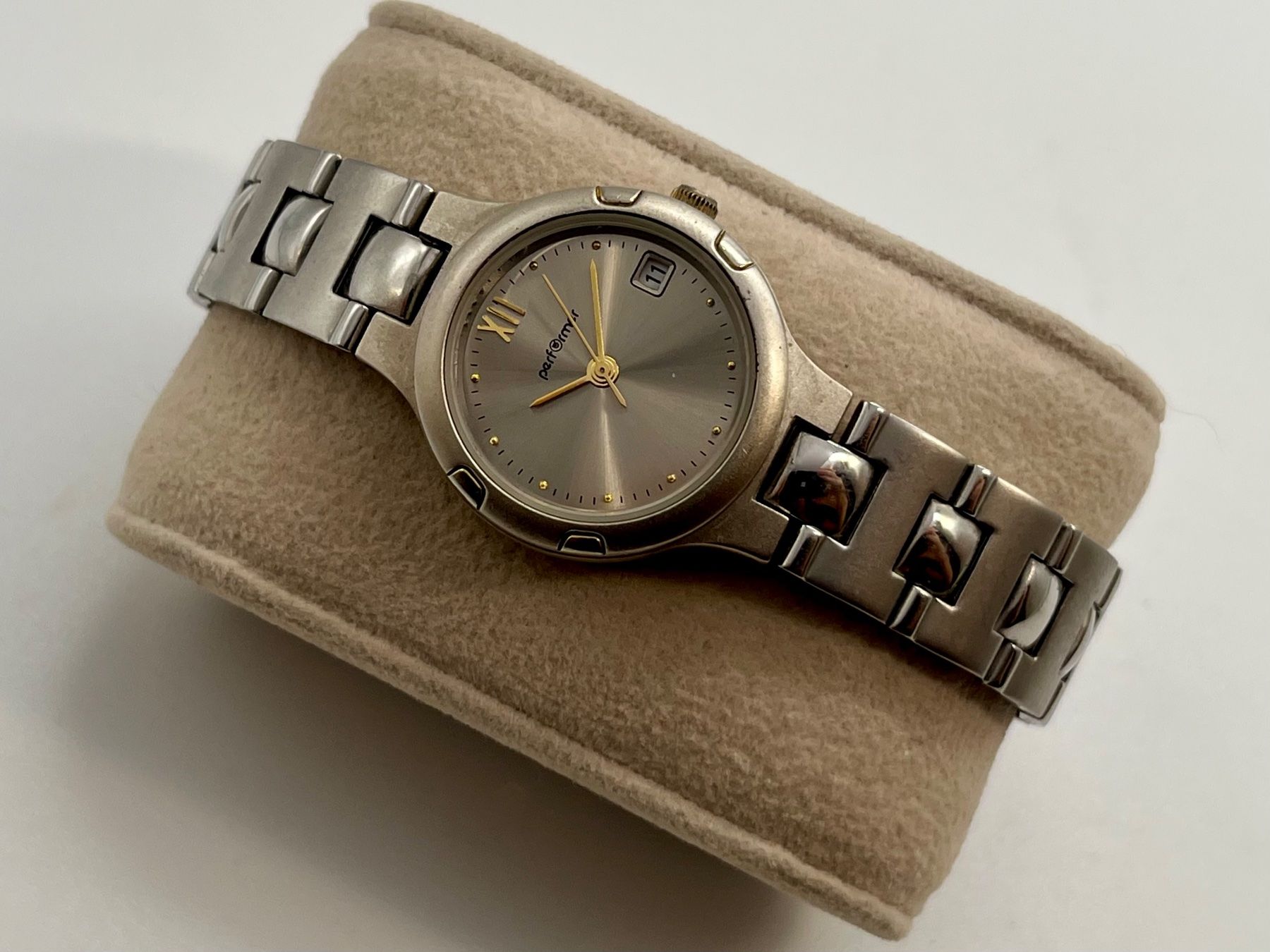 Orologi: Performer Damenuhr Quarz mit Datum – Usato da Aarau venduto da VelEis_Watches 1
