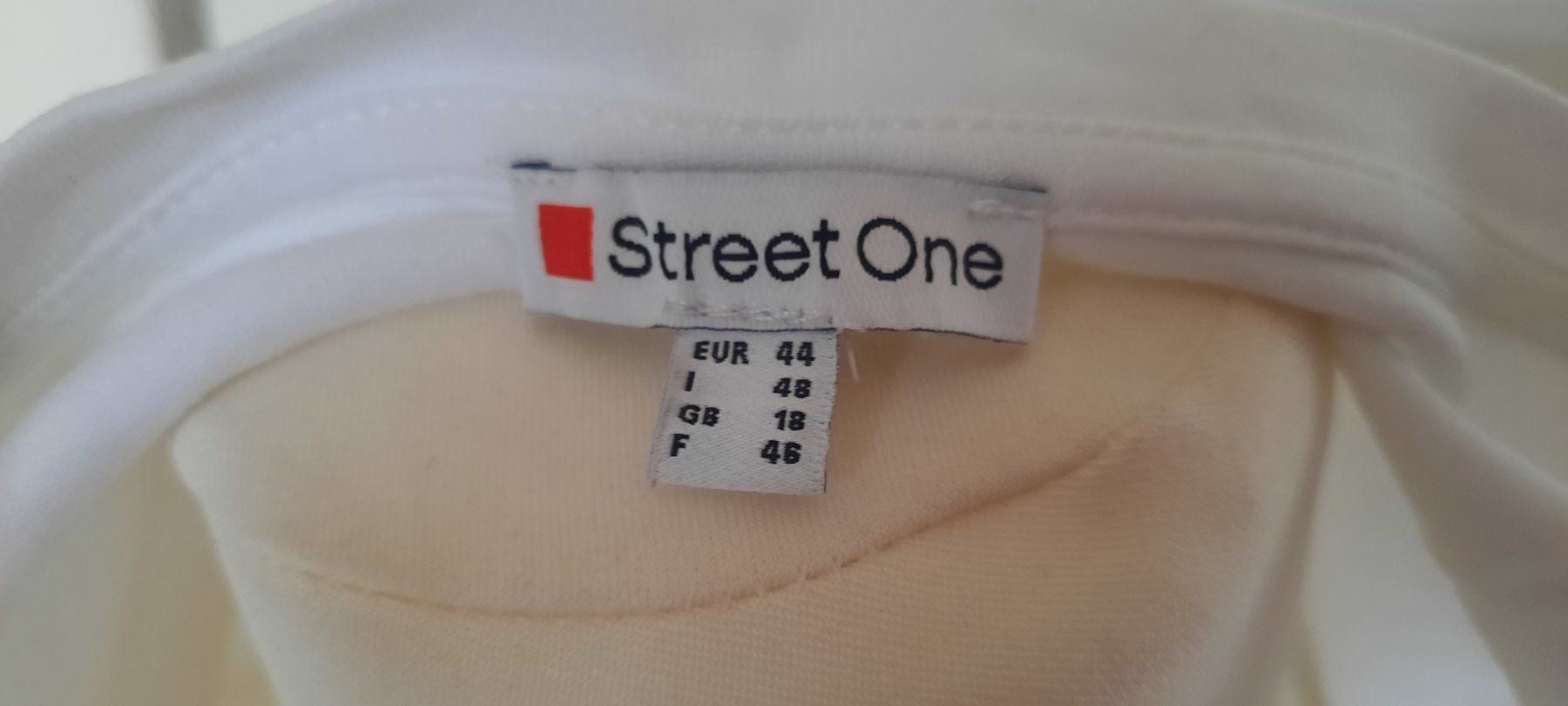 T-Shirts: ***STREET ONE*** Basic-Shirt weiss Gr. 44 – Gebraucht aus Wädenswil von H2H_Secondhandshop 3