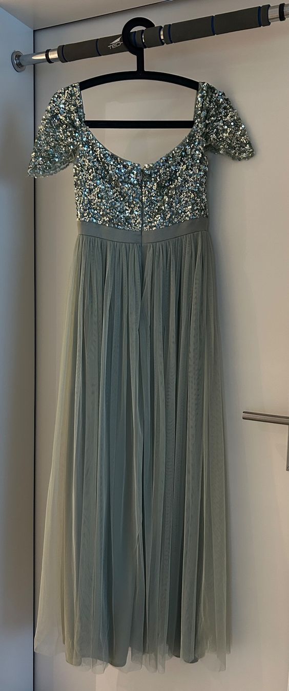 Kleider: Abendkleid – Gebraucht aus Eschlikon TG von nte_8gkb 1