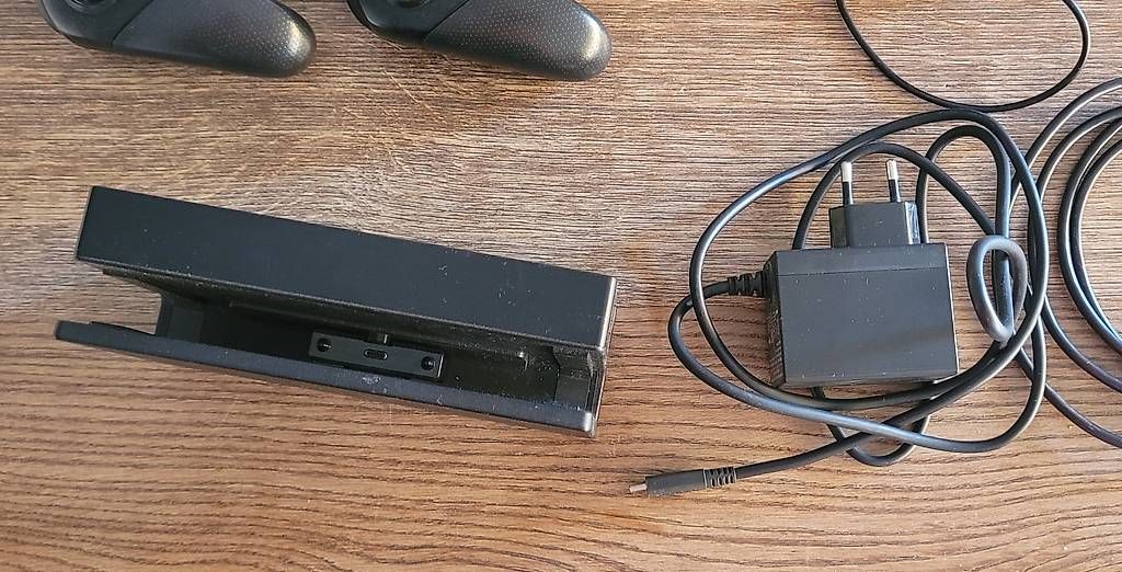 Consoles: Accessoires Nintendo Switch – D'occasion à Satigny par SKringel 4