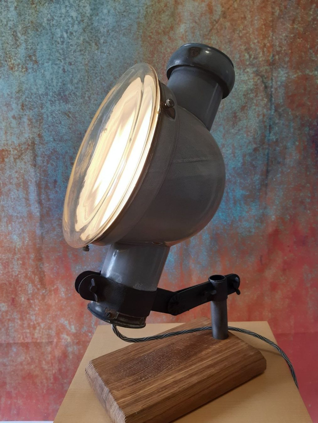 Lampade: Alter Emaille Scheinwerfer – Usato da Winterthur venduto da lampenretter