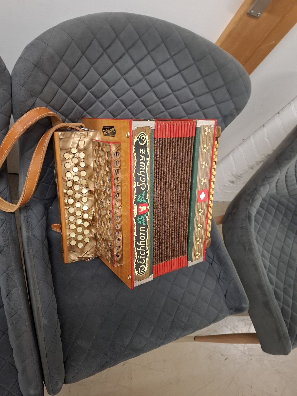 Eichhorn Musikinstrumente: Eichhorn orgeli – Gebraucht aus Villeneuve von BibiVintage 5